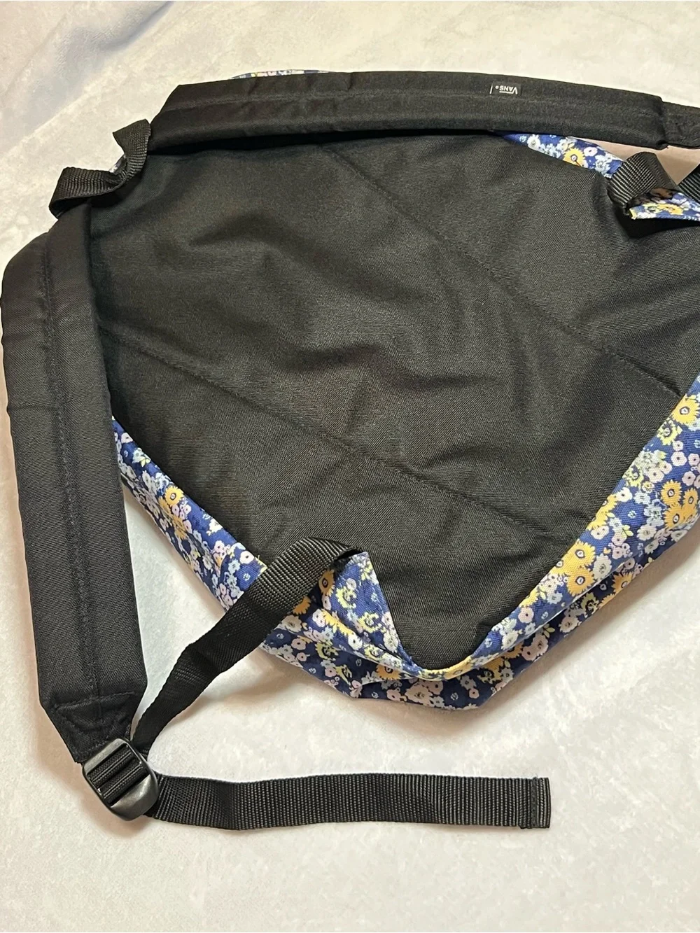 VANS Floral Backpack Blue/Yellow White Pattern  Zip Closure Inner/Outer Pockets